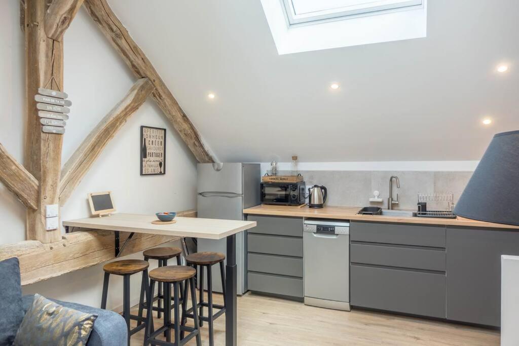 Maison/Appartement Avec Jardin Saint-Denis-en-Val ภายนอก รูปภาพ