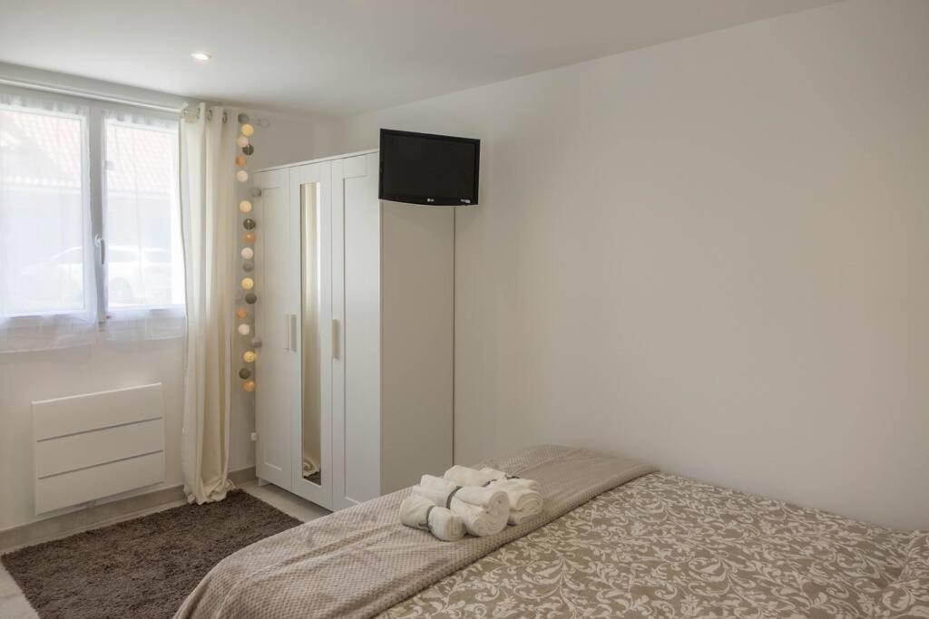 Maison/Appartement Avec Jardin Saint-Denis-en-Val ภายนอก รูปภาพ